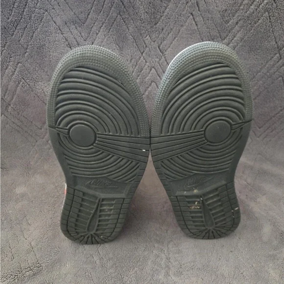 Nike Jordan 1 Retro Mid Newsprint SE - Picture 7 of 9